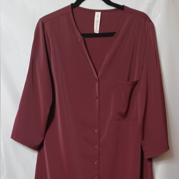 B Women's Burgundy V-Neck Button Front Midi Dress. Size L - Picture 2 of 9